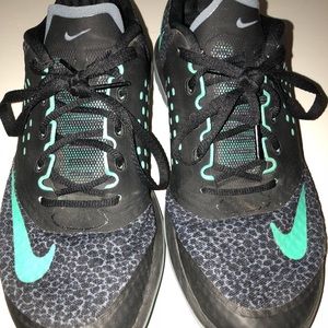Nike Tennis Shoes